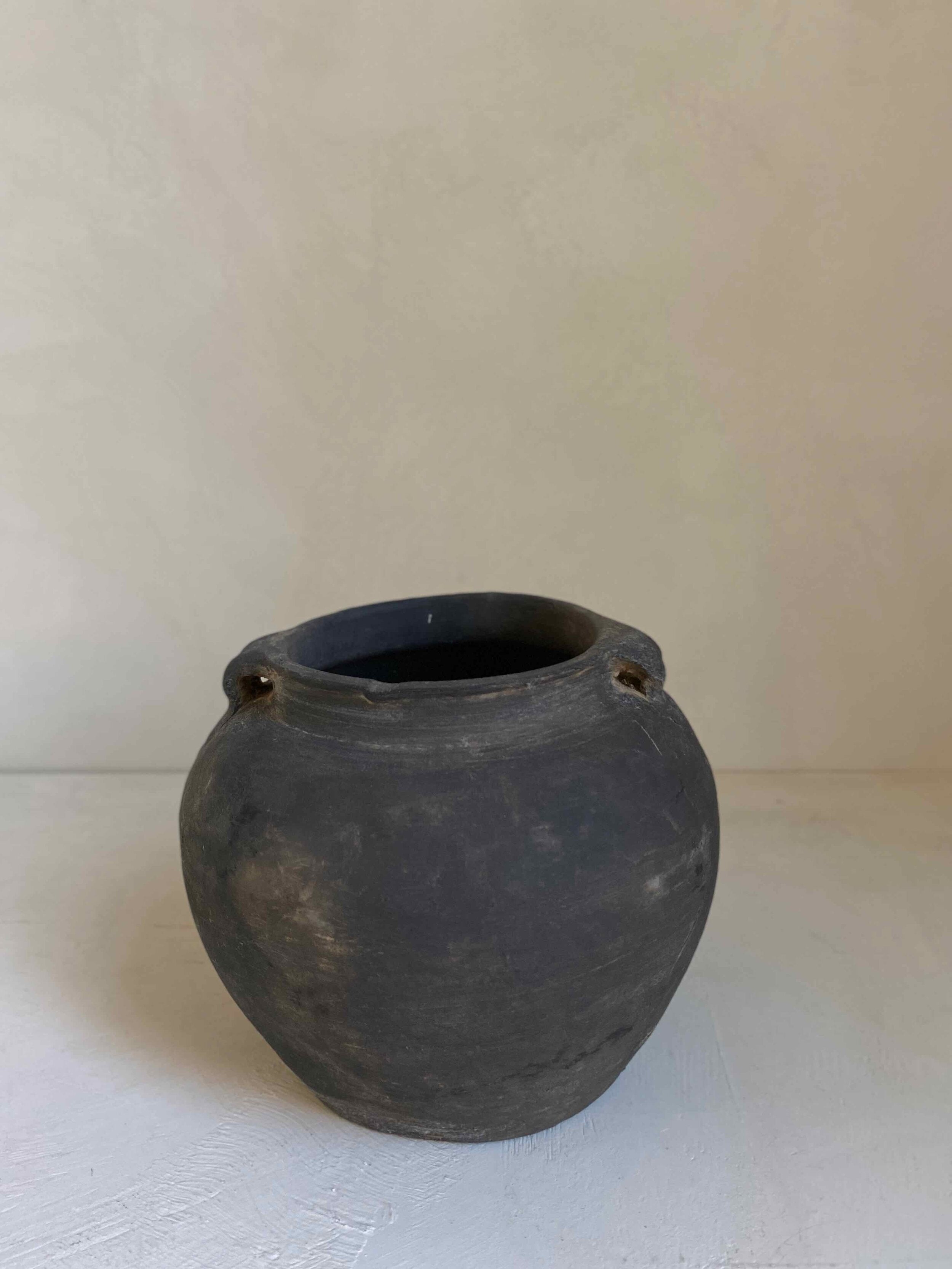 The Corner - Antique pot small N°21 - 