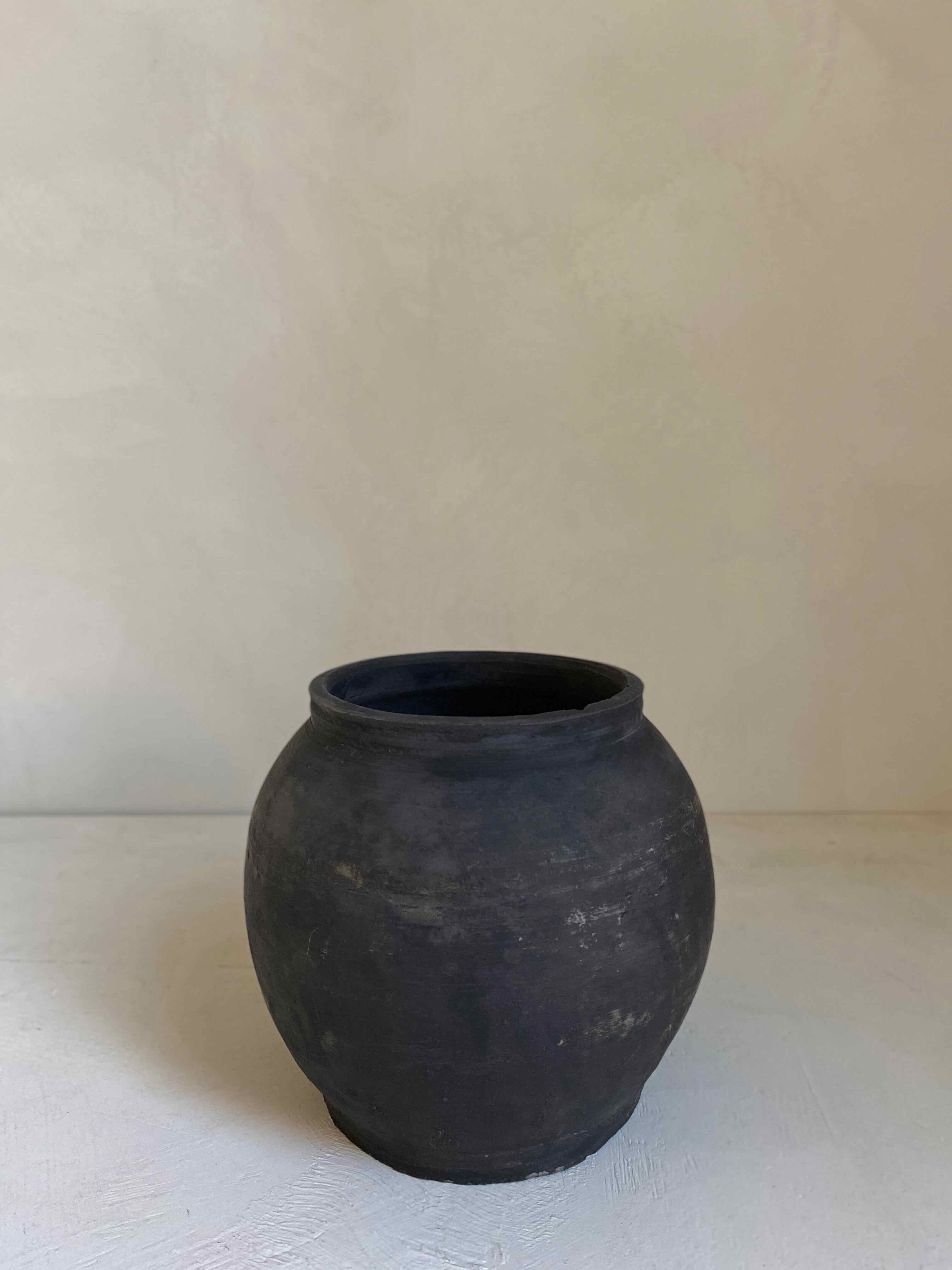 The Corner - Antique pot Small N°22 - 