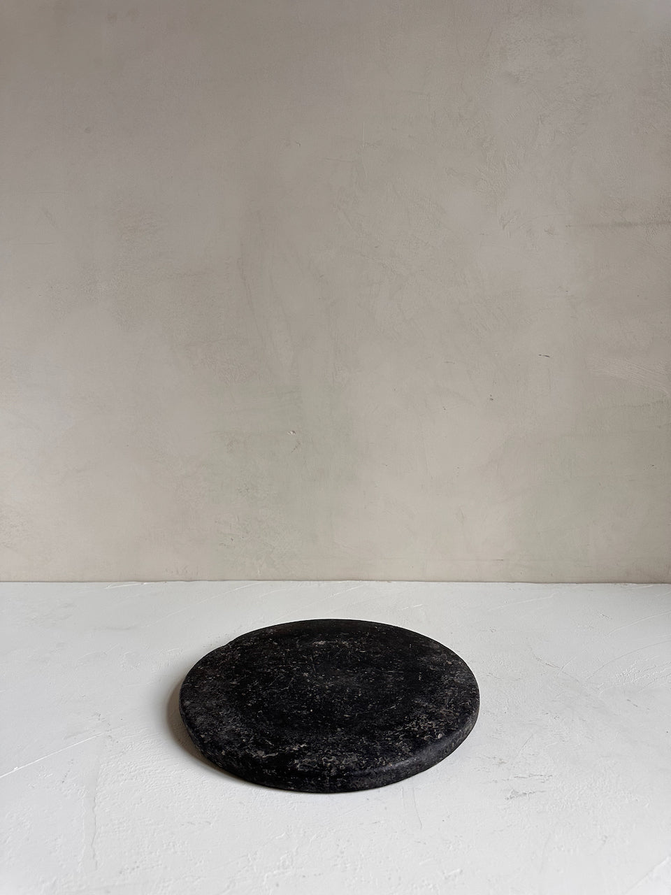 The Corner - Antique stone board N° 13 - Table & Kitchenware