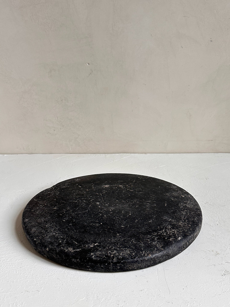The Corner - Antique stone board N° 13 - Table & Kitchenware