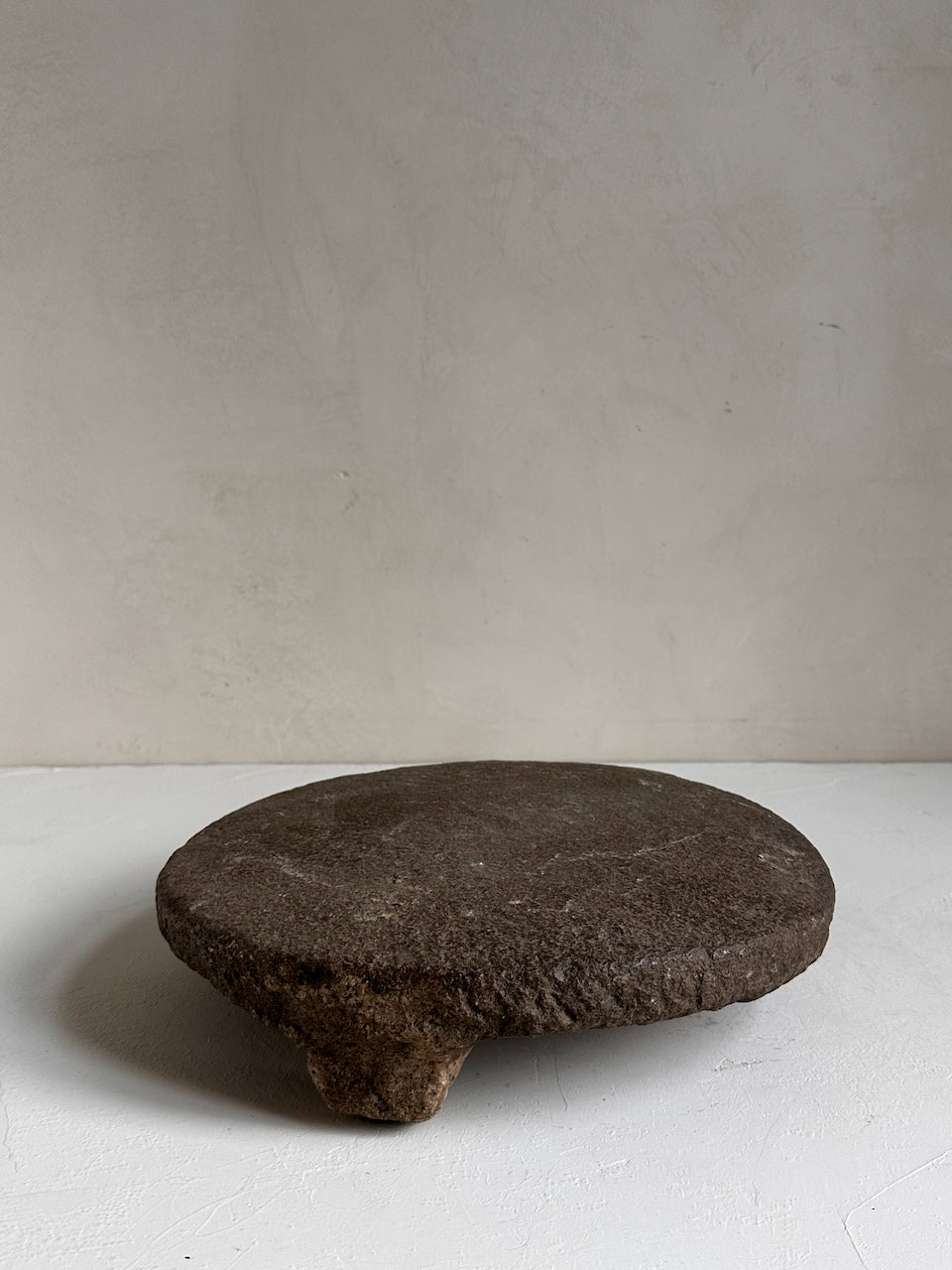 The Corner - Antique stone board N° 17 - Table & Kitchenware