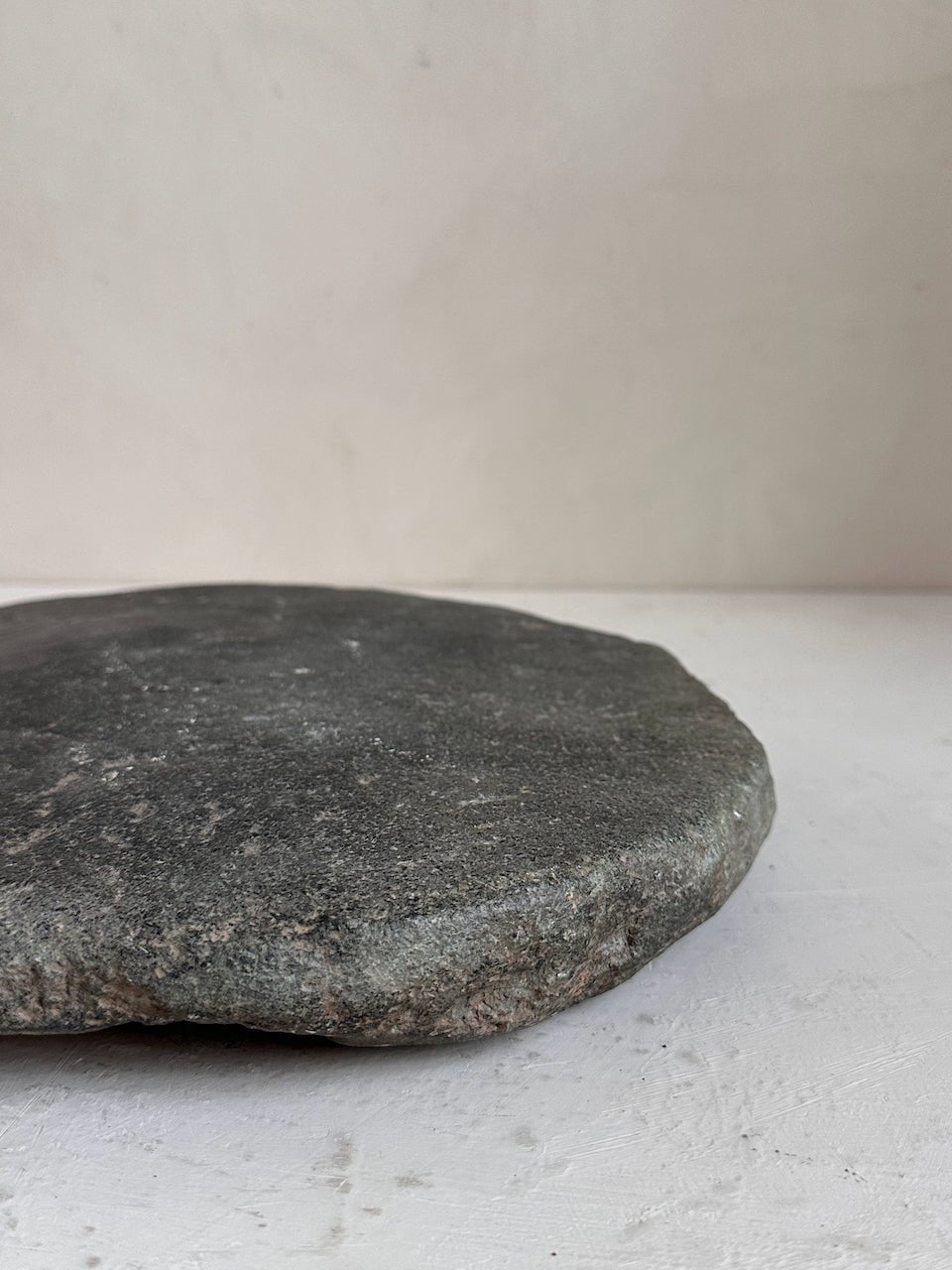 The Corner - Antique stone board N° 9 - Table & Kitchenware