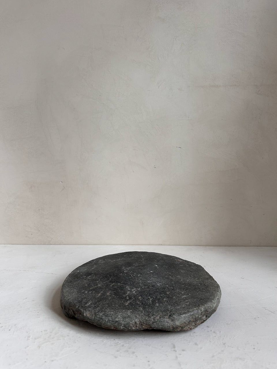 The Corner - Antique stone board N° 9 - Table & Kitchenware