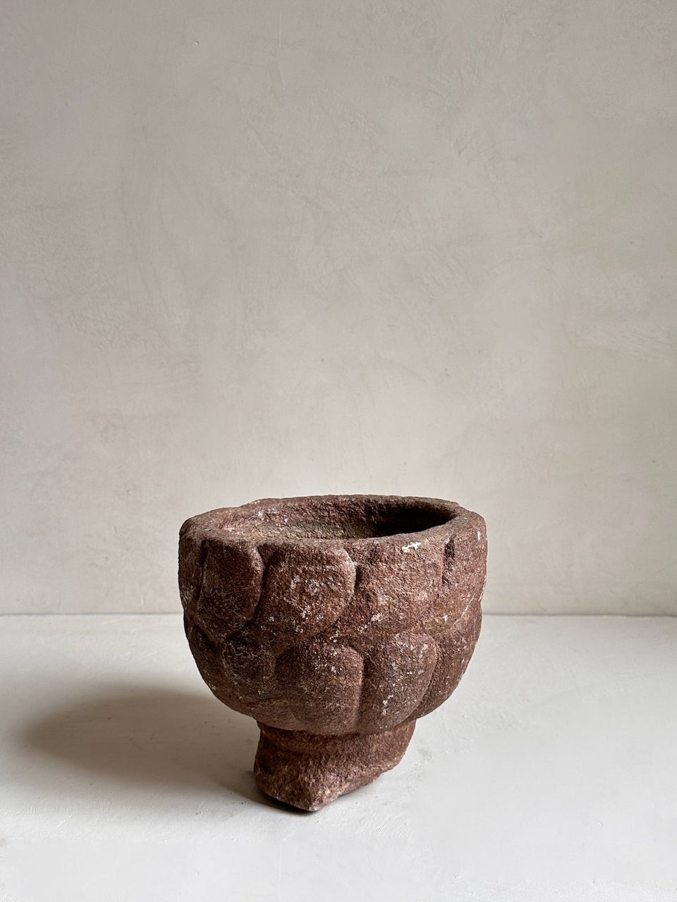 The Corner - Antique stone bowl N° 50 - Table & Kitchenware
