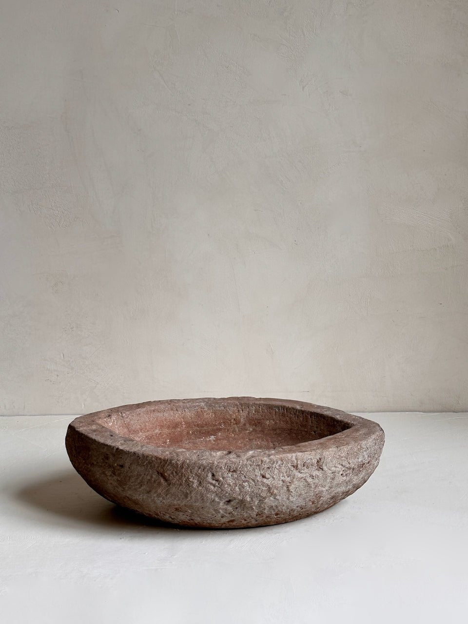 The Corner - Antique stone bowl N° 51 - Table & Kitchenware