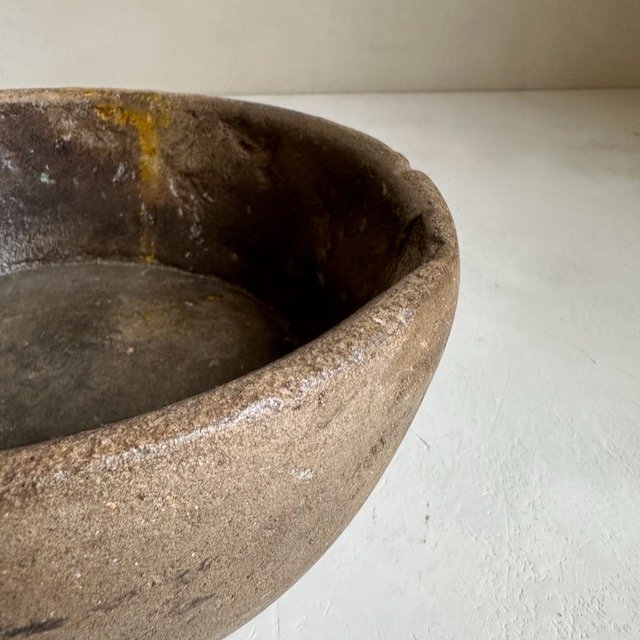 The Corner - Antique stone bowl N° 10 - Table & Kitchenware