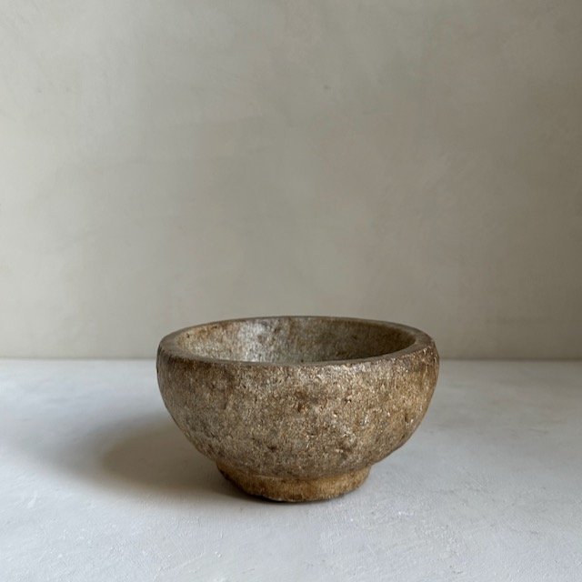 The Corner - Antique stone bowl N° 2 - Table & Kitchenware