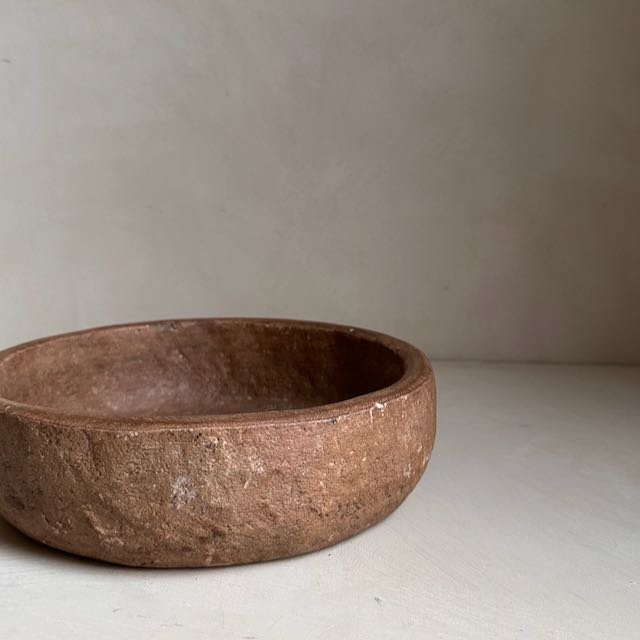 The Corner - Antique stone bowl N° 20 - Table & Kitchenware