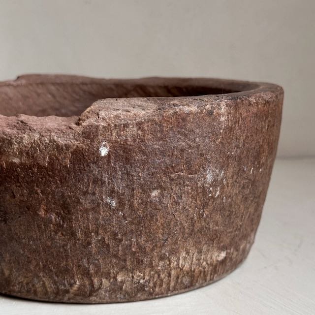 The Corner - Antique stone bowl N° 23 - Table & Kitchenware