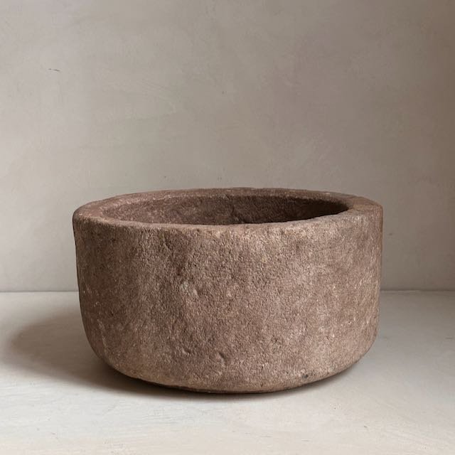 The Corner - Antique stone bowl N° 26 - Table & Kitchenware
