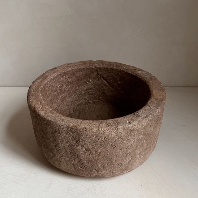 The Corner - Antique stone bowl N° 26 - Table & Kitchenware
