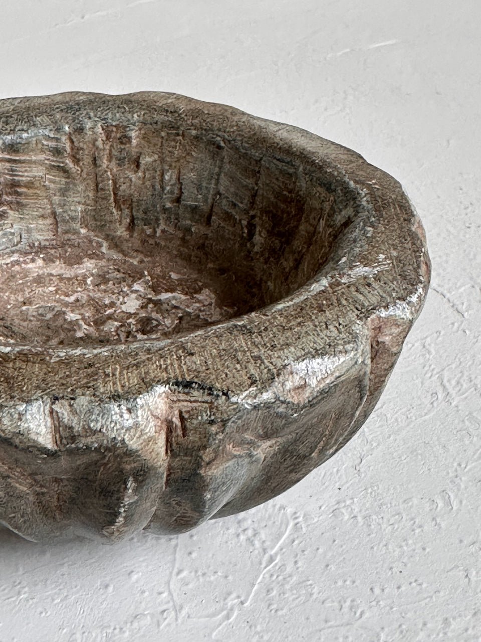 The Corner - Antique stone bowl N° 27 - Table & Kitchenware