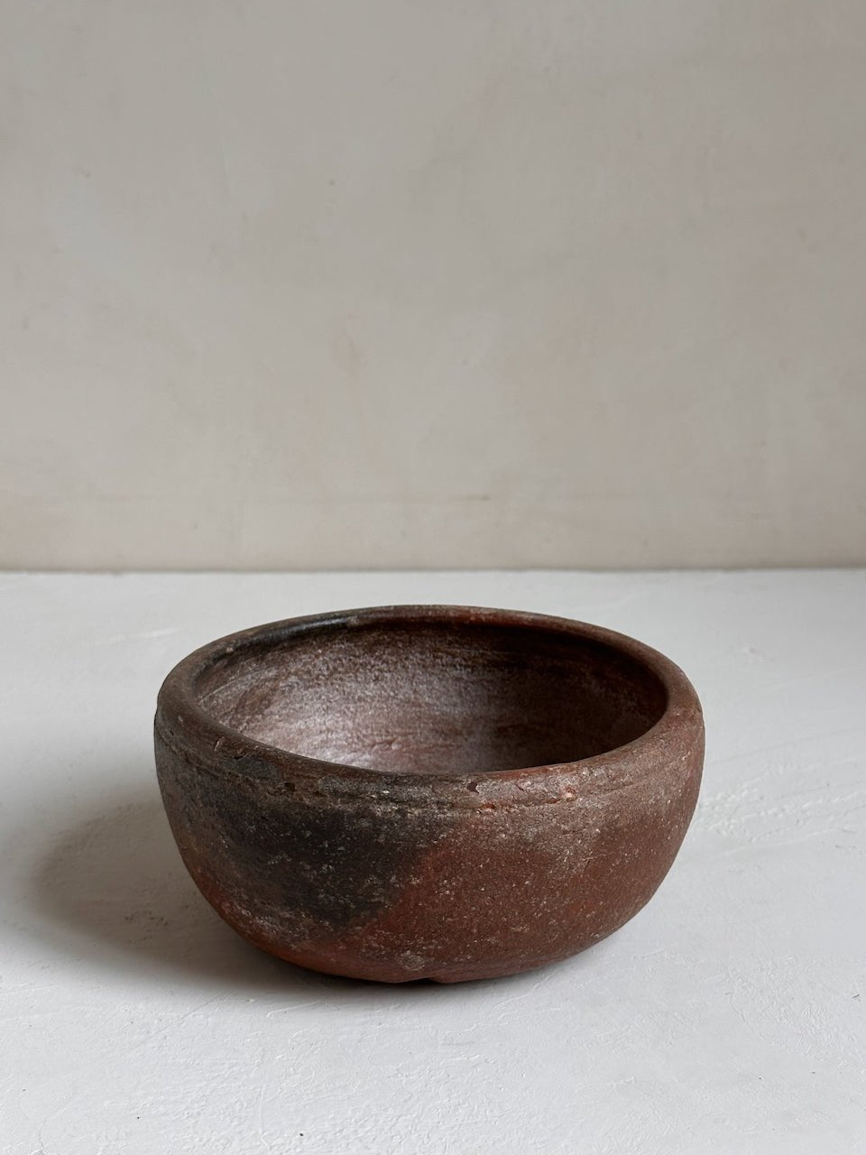 The Corner - Antique stone bowl N° 28 - Table & Kitchenware