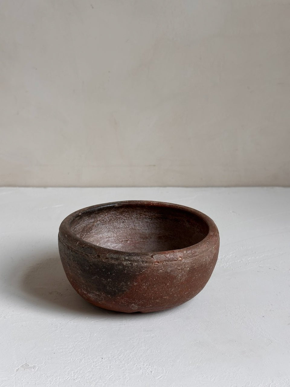 The Corner - Antique stone bowl N° 28 - Table & Kitchenware