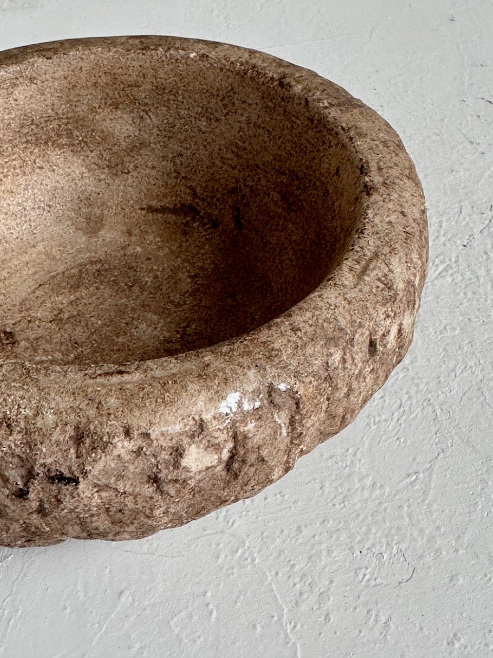 The Corner - Antique stone bowl N° 29 - Table & Kitchenware
