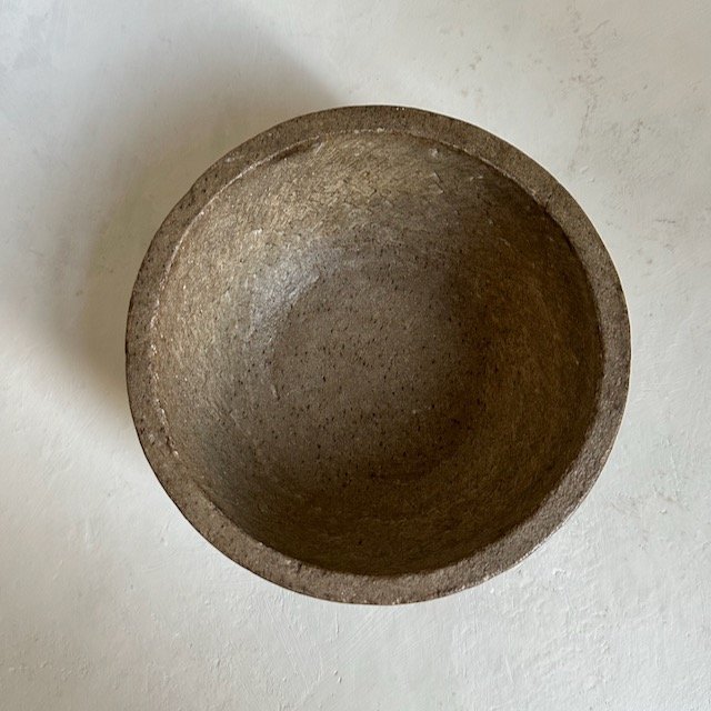 The Corner - Antique stone bowl N° 3 - Table & Kitchenware