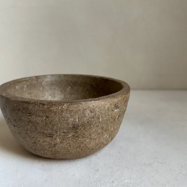 The Corner - Antique stone bowl N° 3 - Table & Kitchenware