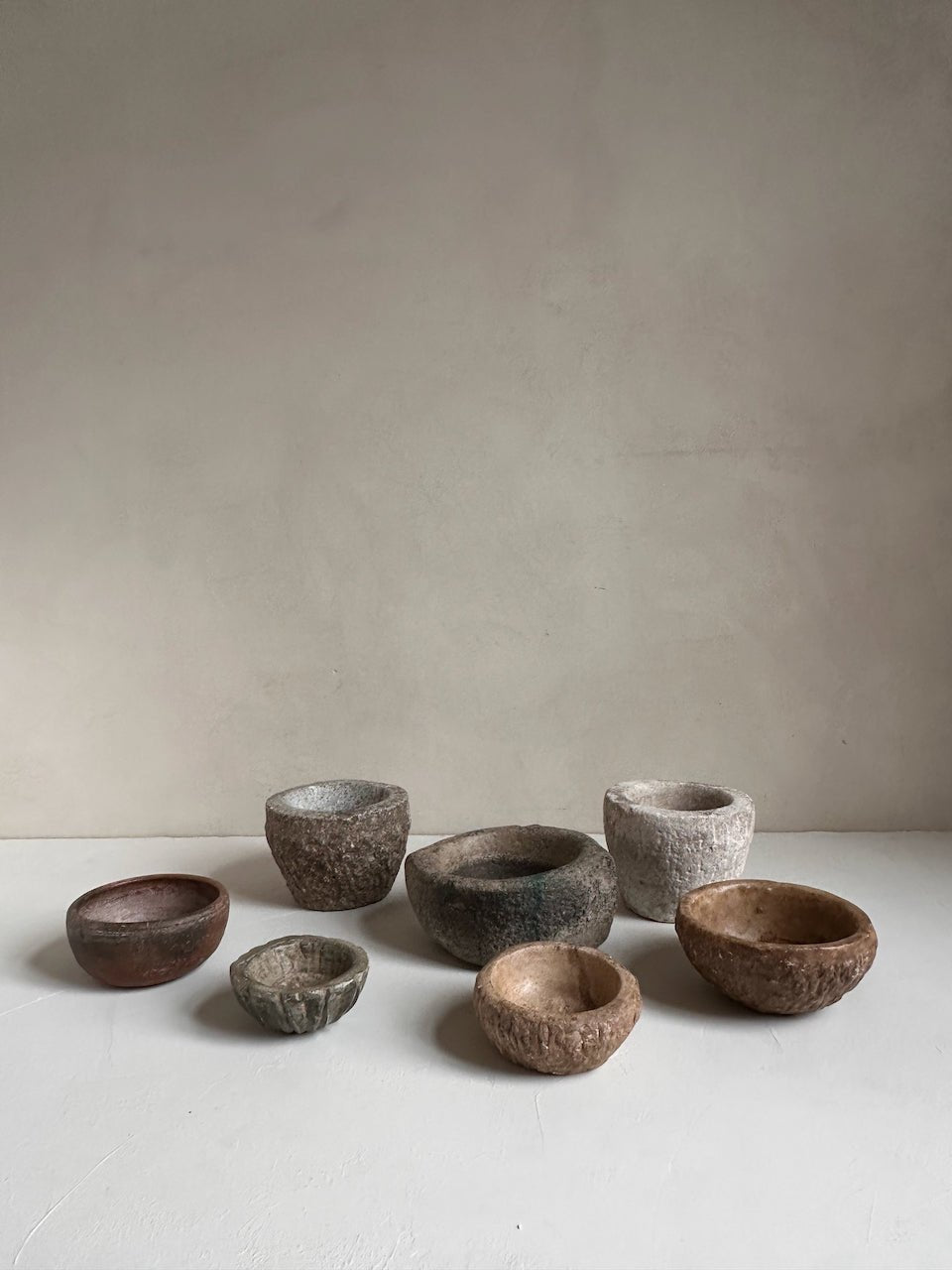 The Corner - Antique stone bowl N° 30 - Table & Kitchenware