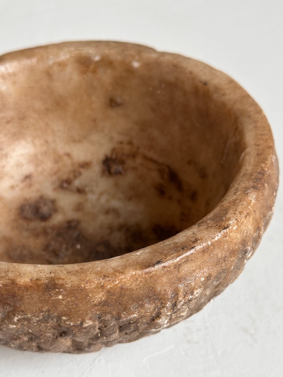 The Corner - Antique stone bowl N° 30 - Table & Kitchenware