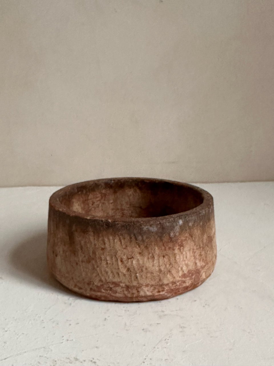 The Corner - Antique stone bowl N° 31 - Table & Kitchenware