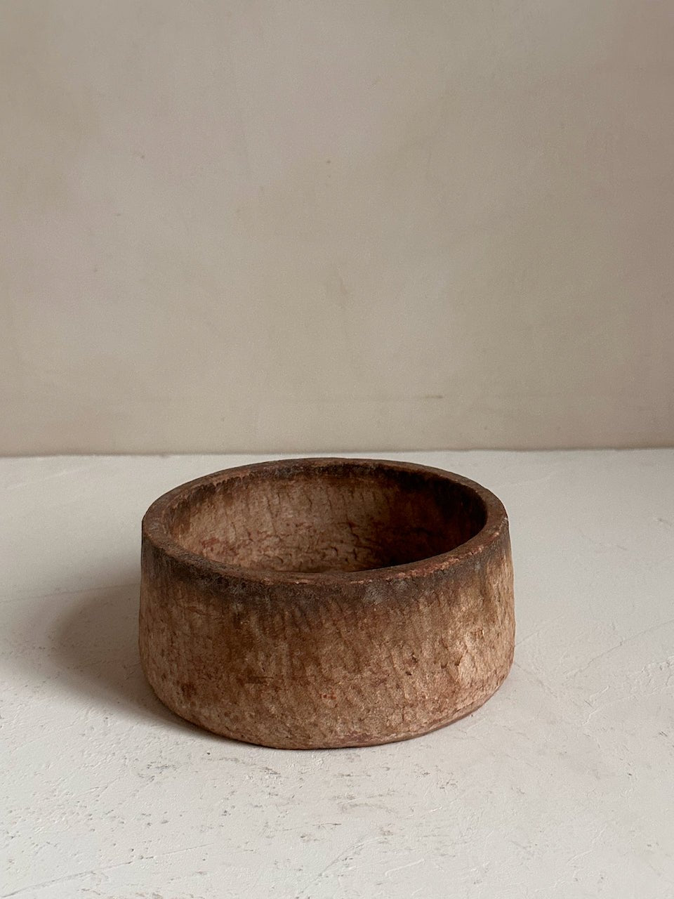 The Corner - Antique stone bowl N° 31 - Table & Kitchenware