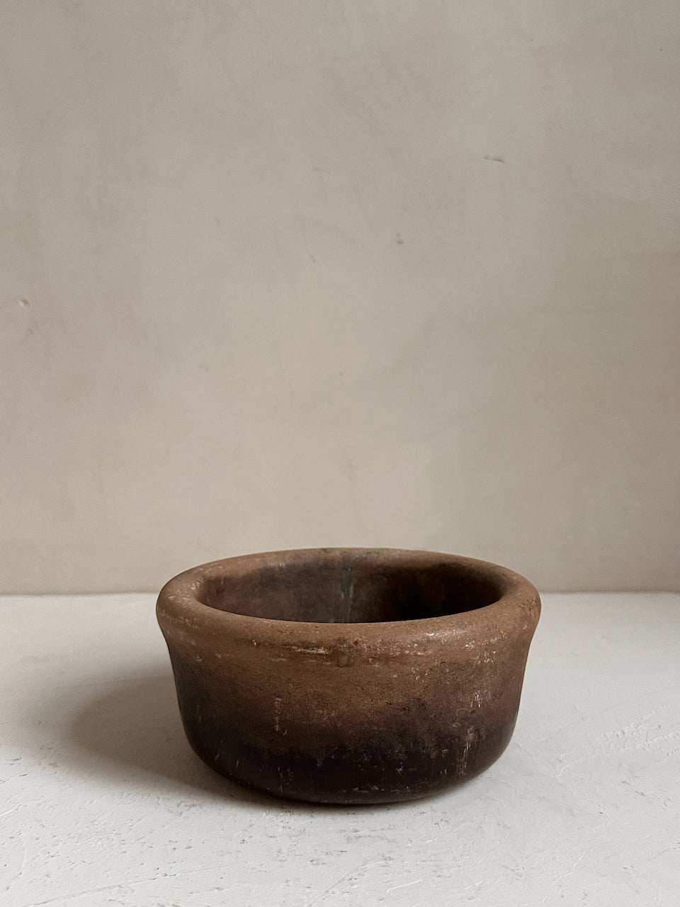The Corner - Antique stone bowl N° 32 - Table & Kitchenware