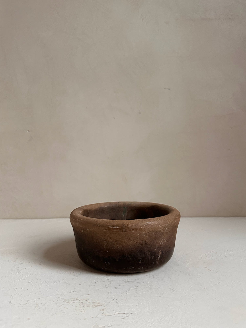 The Corner - Antique stone bowl N° 32 - Table & Kitchenware