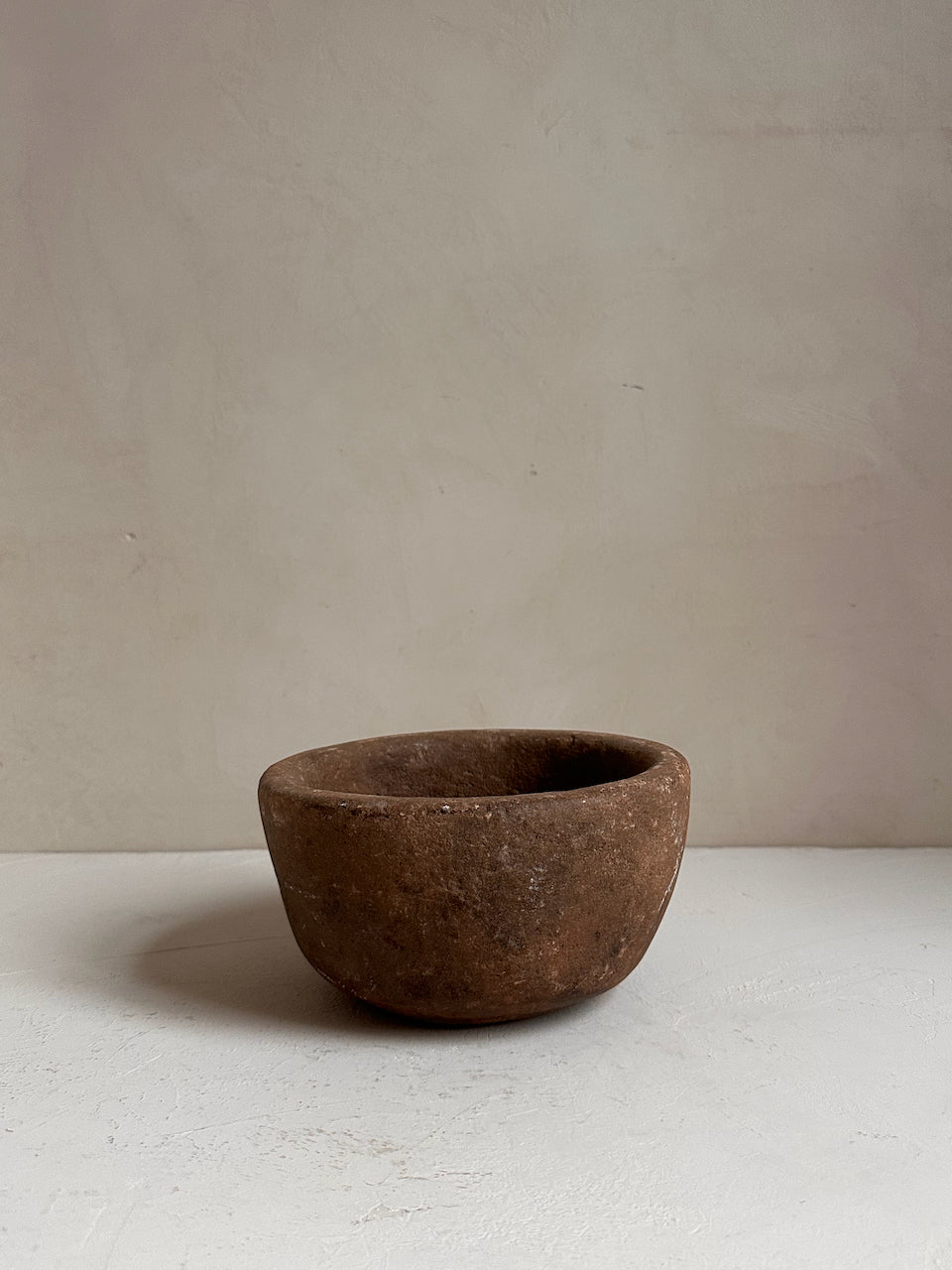 The Corner - Antique stone bowl N° 34 - Table & Kitchenware