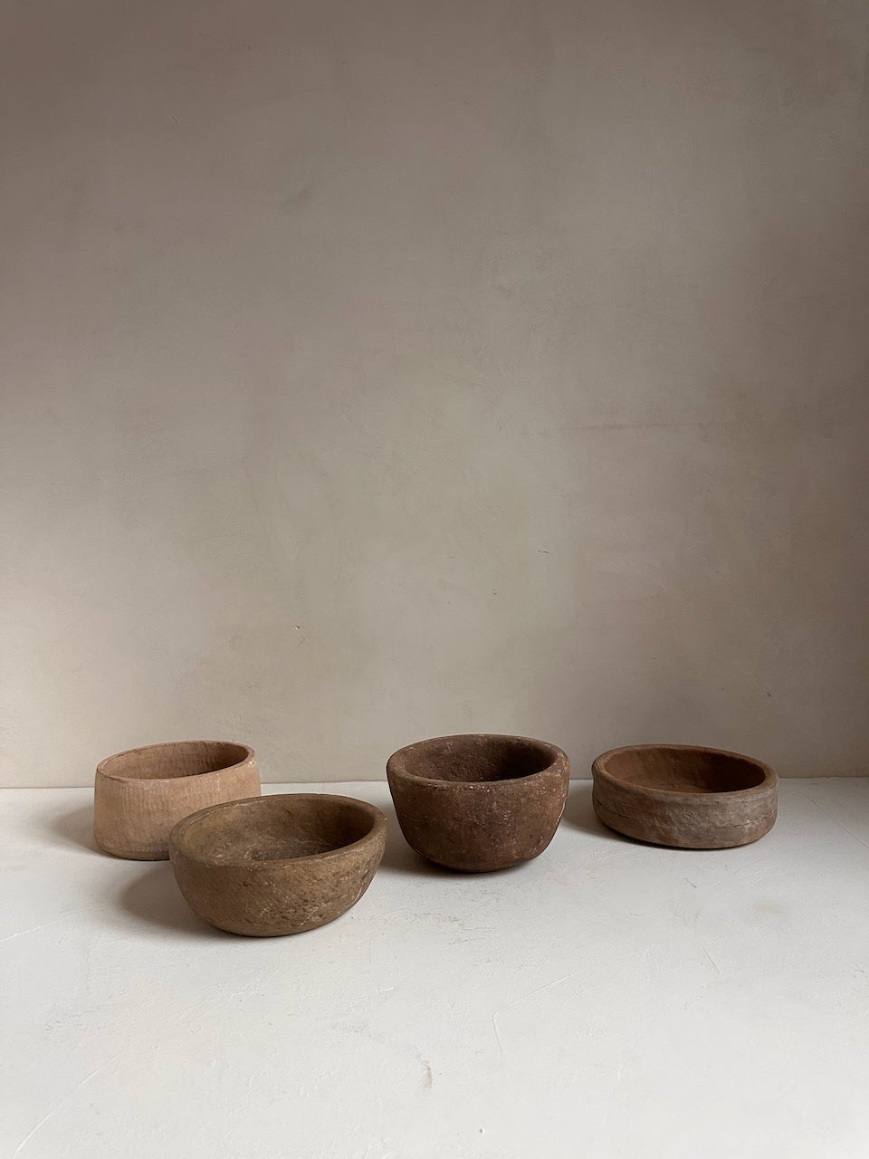 The Corner - Antique stone bowl N° 34 - Table & Kitchenware