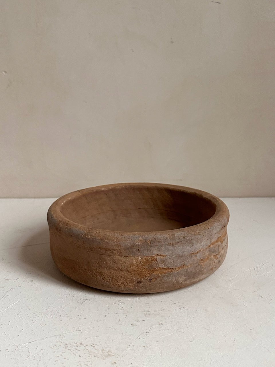 The Corner - Antique stone bowl N° 36 - Table & Kitchenware