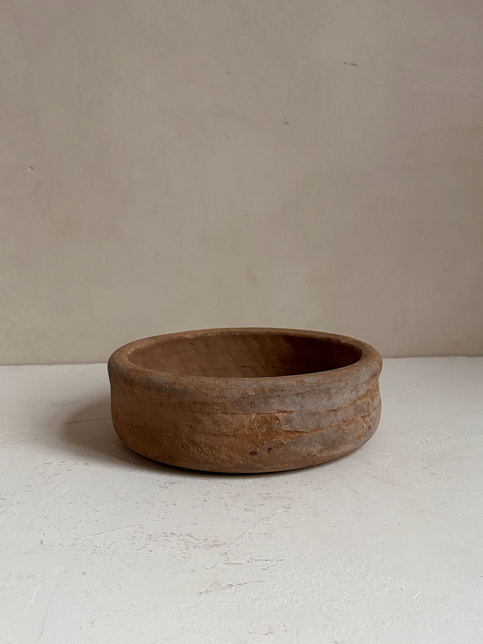 The Corner - Antique stone bowl N° 36 - Table & Kitchenware
