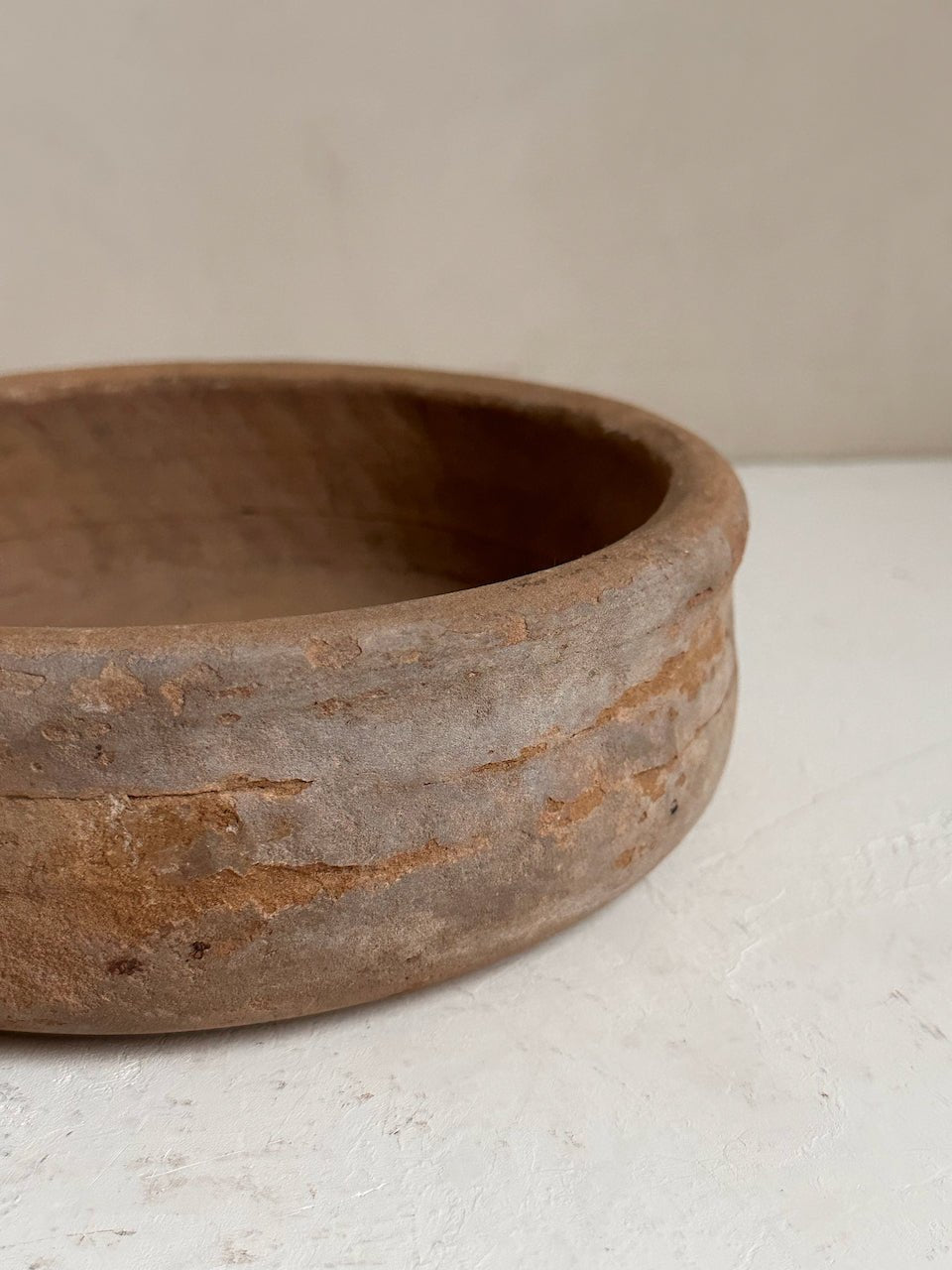 The Corner - Antique stone bowl N° 36 - Table & Kitchenware