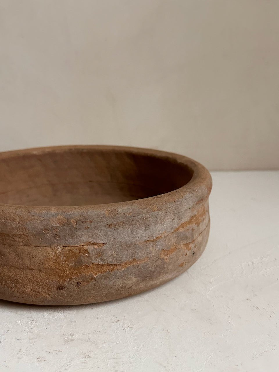 The Corner - Antique stone bowl N° 36 - Table & Kitchenware