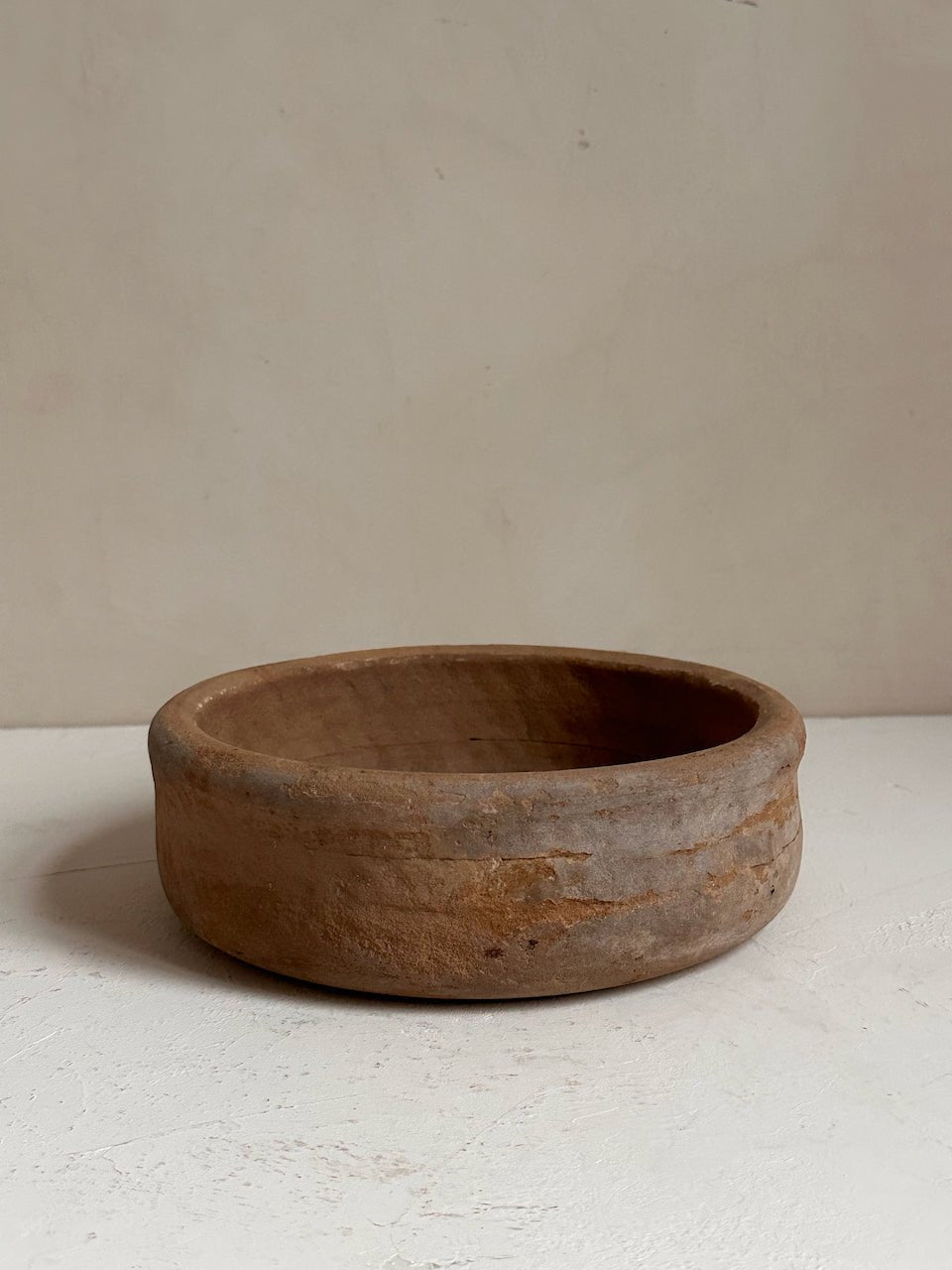 The Corner - Antique stone bowl N° 36 - Table & Kitchenware