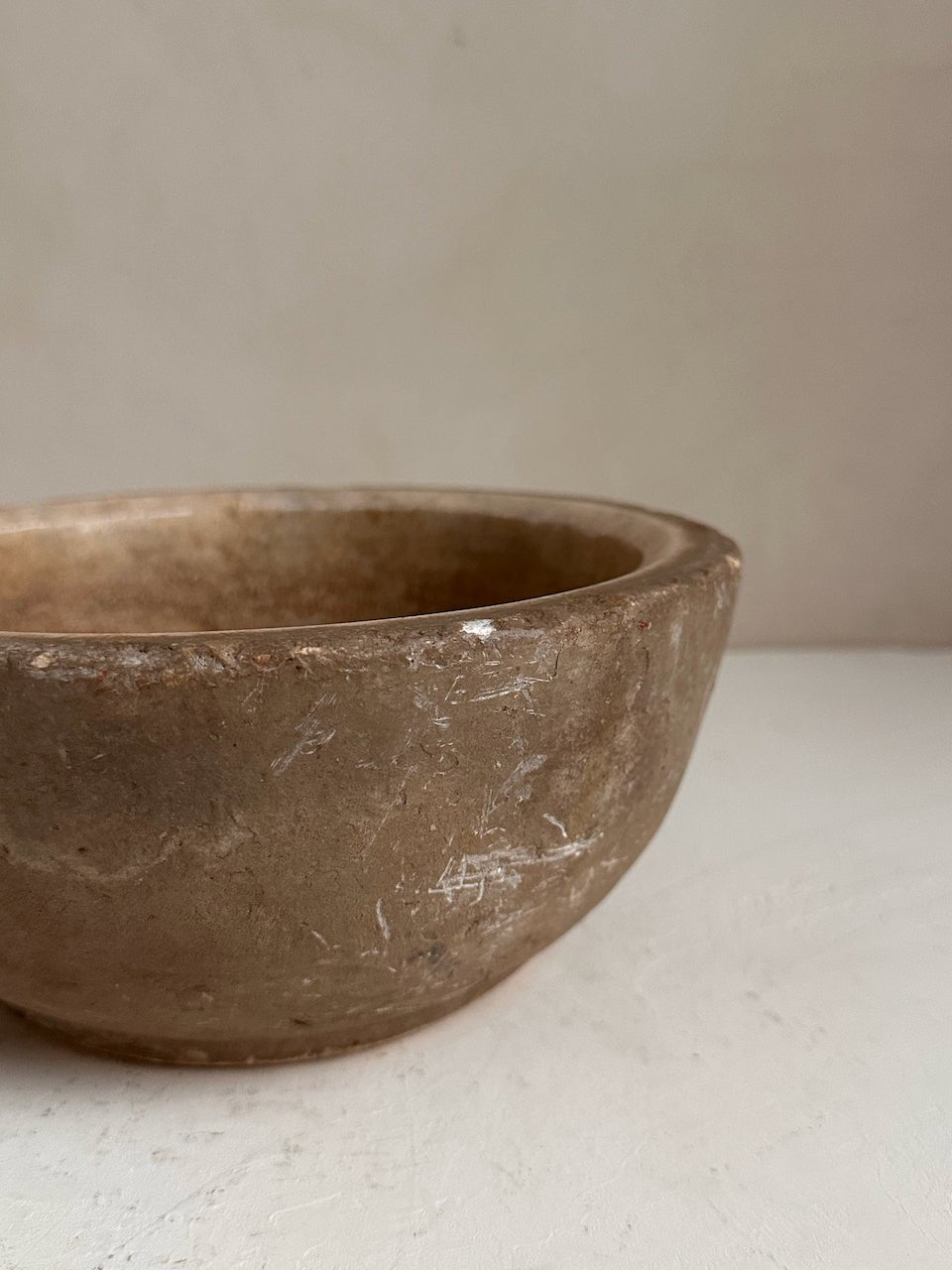 The Corner - Antique stone bowl N° 37 - Table & Kitchenware
