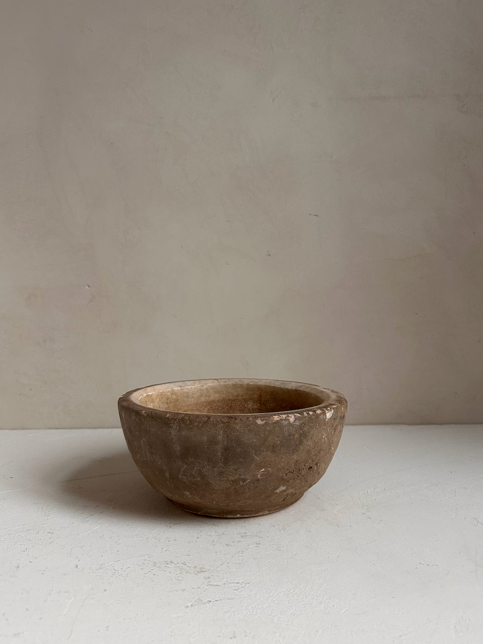 The Corner - Antique stone bowl N° 37 - Table & Kitchenware