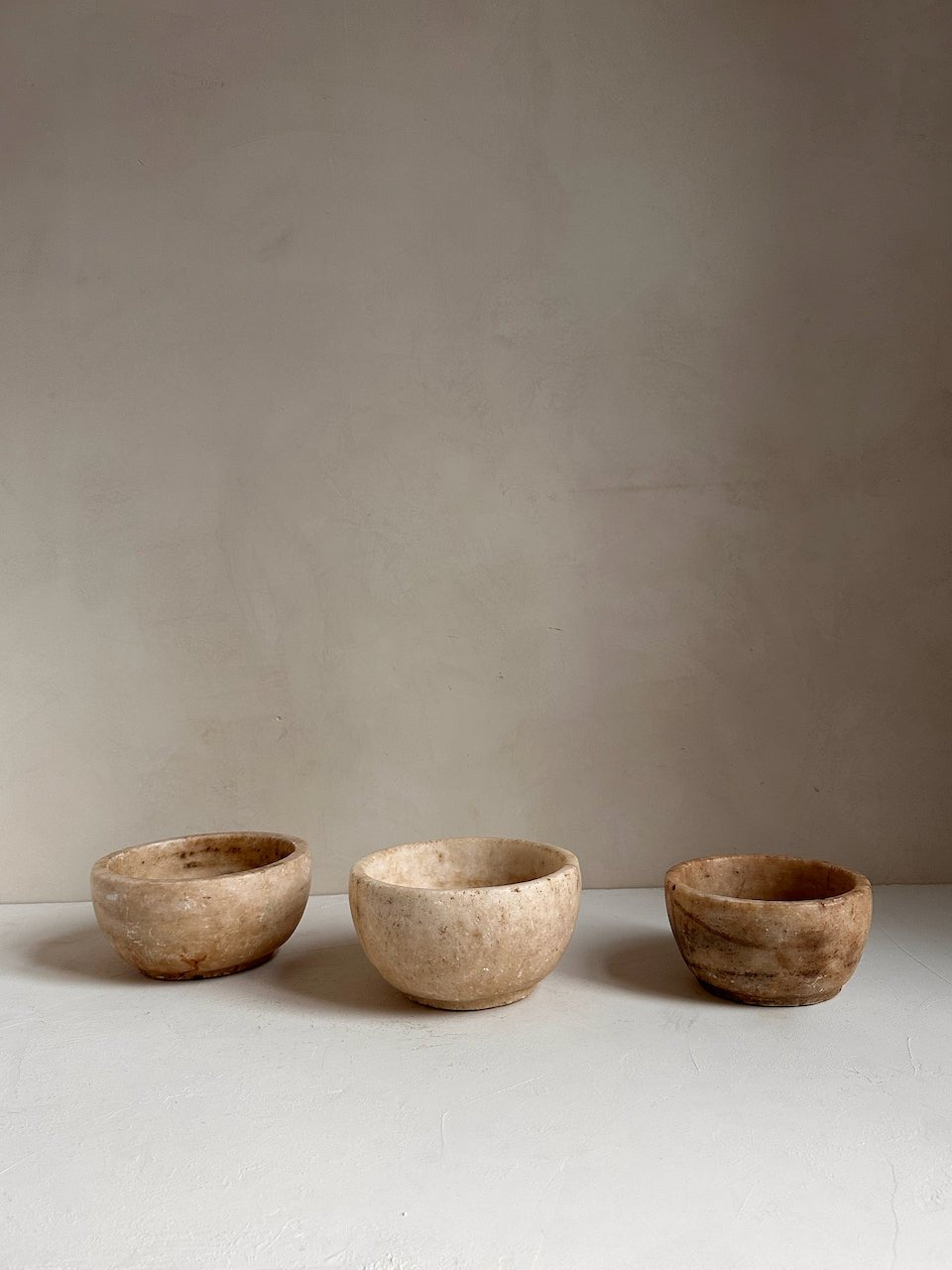 The Corner - Antique stone bowl N° 38 - Table & Kitchenware