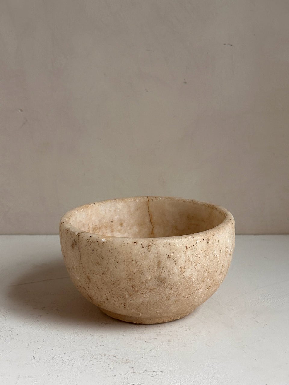 The Corner - Antique stone bowl N° 38 - Table & Kitchenware
