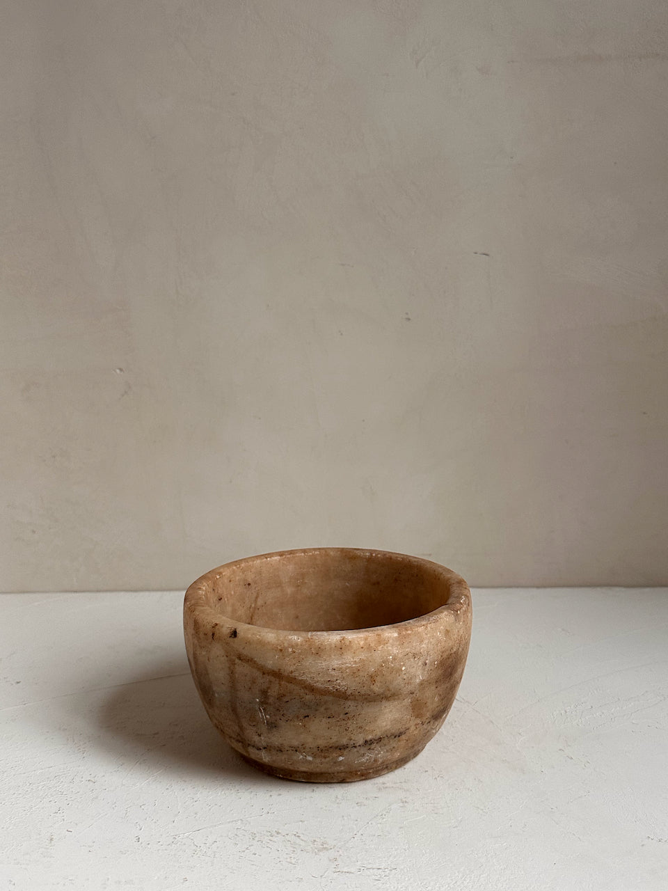 The Corner - Antique stone bowl N° 39 - Table & Kitchenware