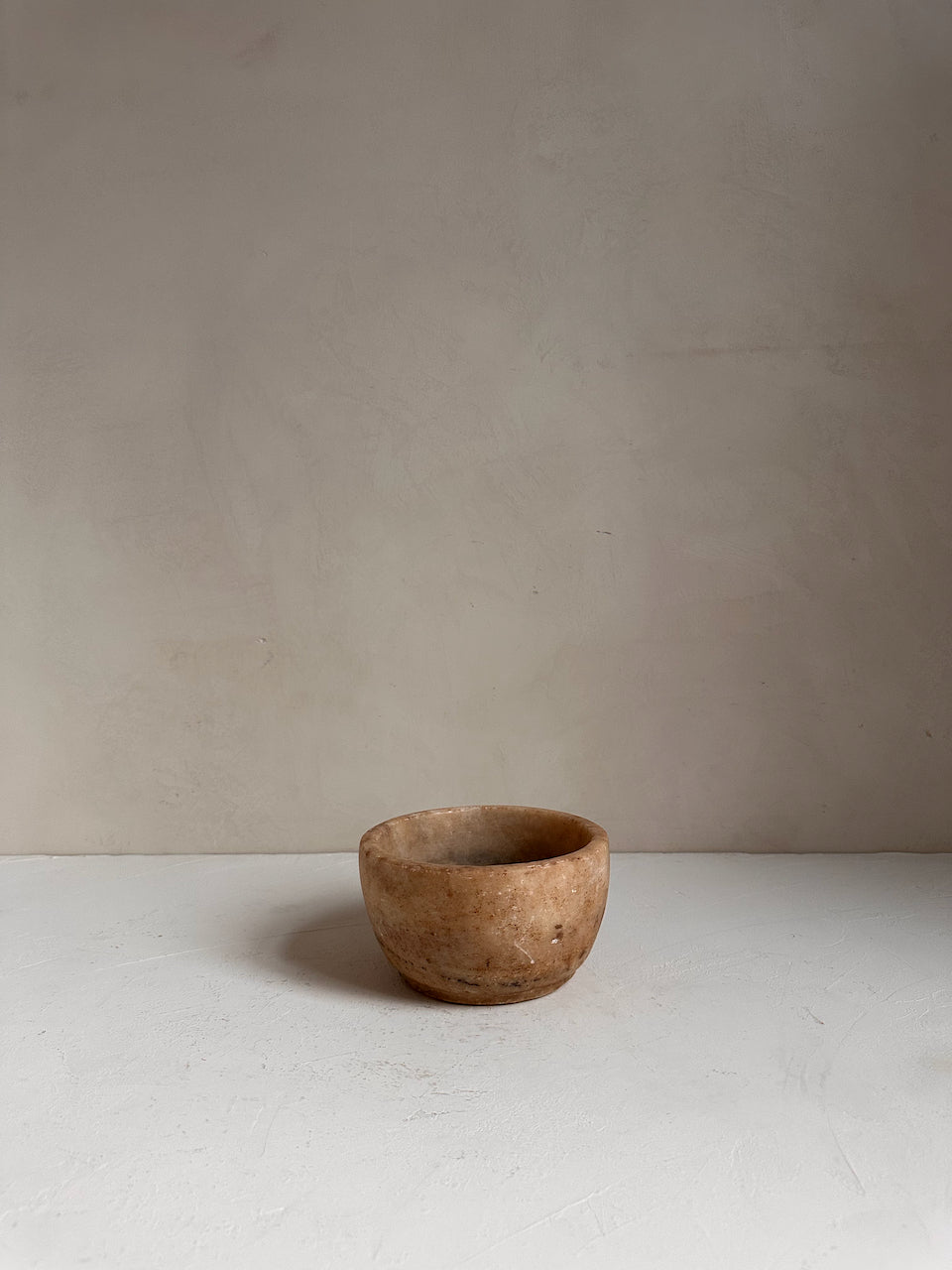 The Corner - Antique stone bowl N° 39 - Table & Kitchenware