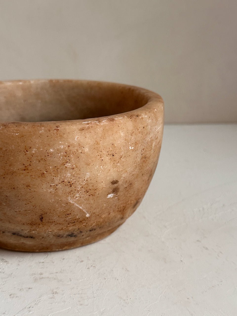 The Corner - Antique stone bowl N° 39 - Table & Kitchenware