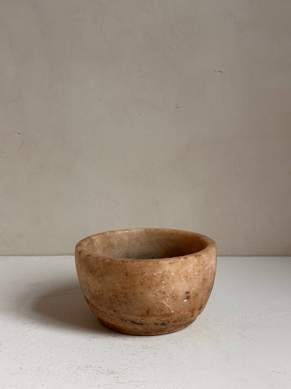 The Corner - Antique stone bowl N° 39 - Table & Kitchenware