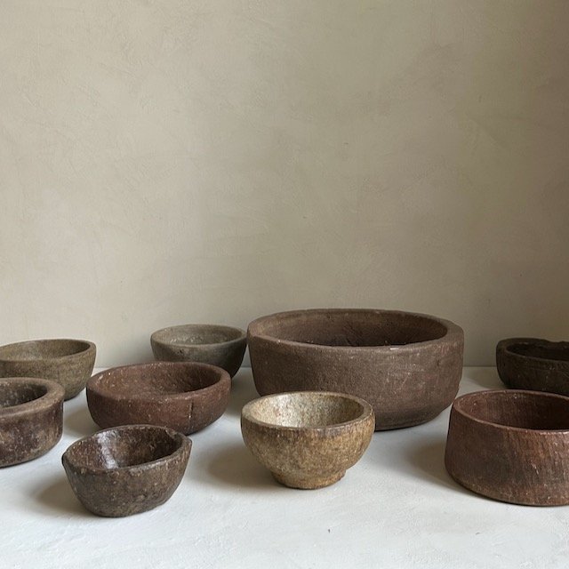 The Corner - Antique stone bowl N° 4 - Table & Kitchenware