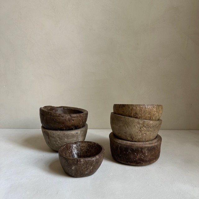 The Corner - Antique stone bowl N° 4 - Table & Kitchenware