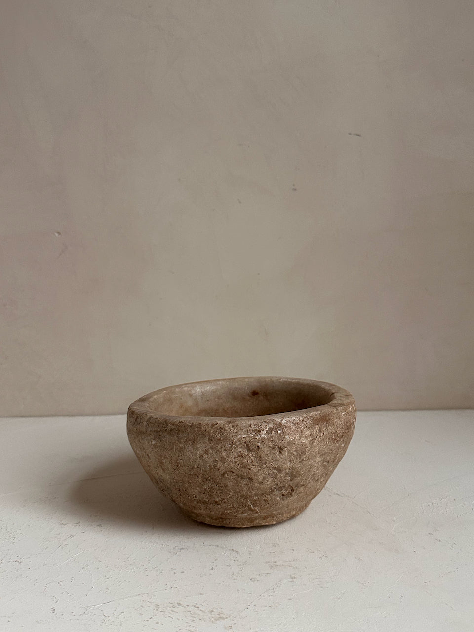 The Corner - Antique stone bowl N° 40 - Table & Kitchenware