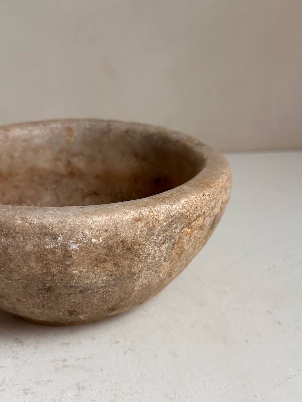 The Corner - Antique stone bowl N° 40 - Table & Kitchenware