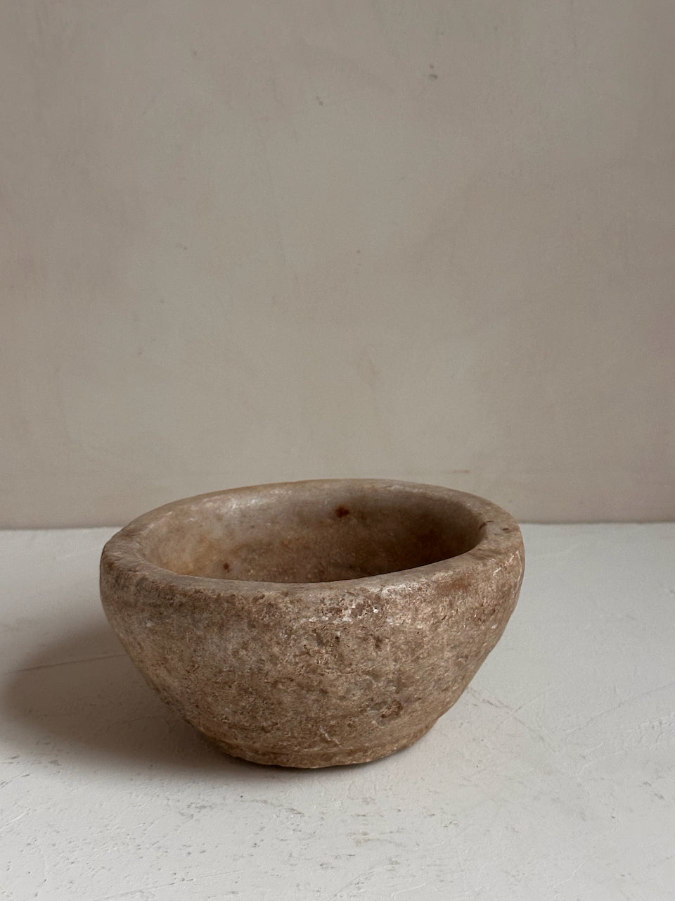 The Corner - Antique stone bowl N° 40 - Table & Kitchenware