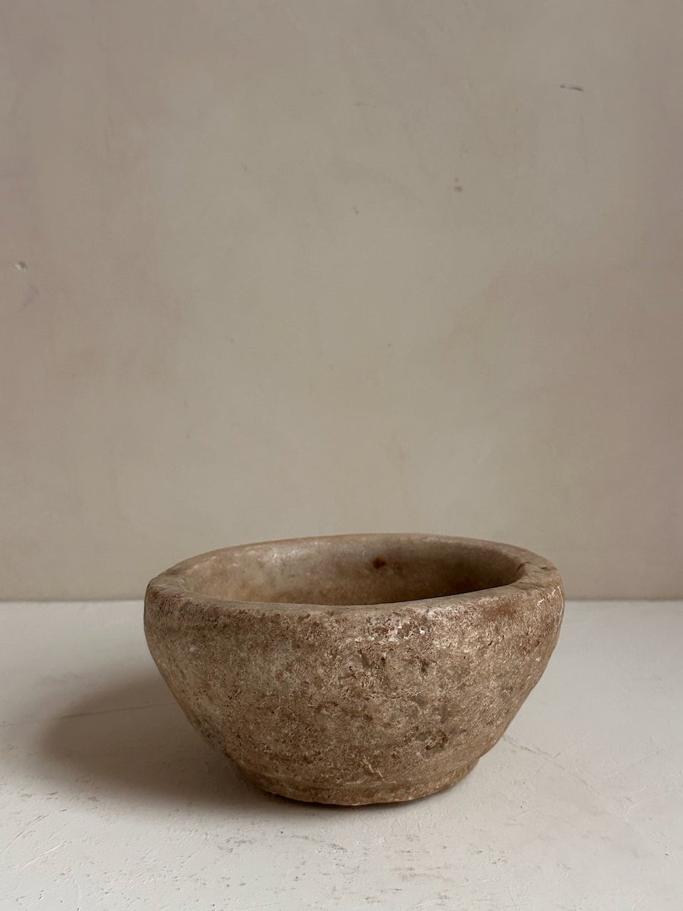 The Corner - Antique stone bowl N° 40 - Table & Kitchenware