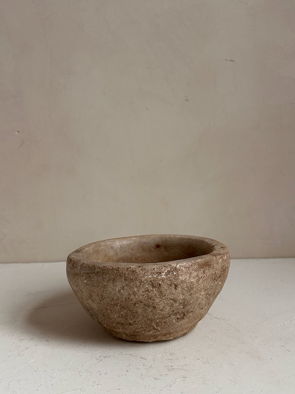 The Corner - Antique stone bowl N° 40 - Table & Kitchenware