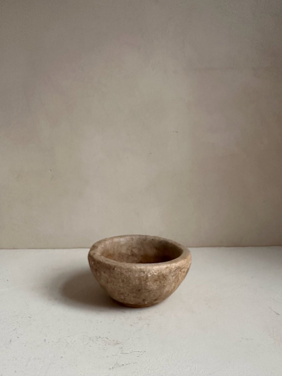 The Corner - Antique stone bowl N° 40 - Table & Kitchenware